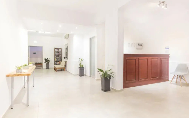 Artemis Apartments