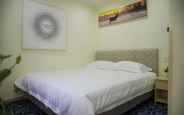 Hangzhou Memory Travel International Hotel- Edge West Lake