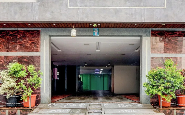 Fabhotel Vishnu Grand