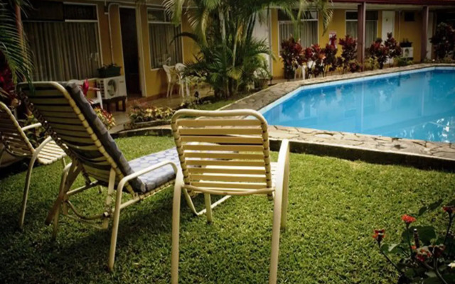 Hotel Puerta del Sol - San Jose Airport