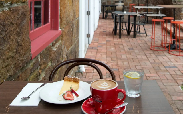 Leisure Inn Penny Royal Hotel & Apartments