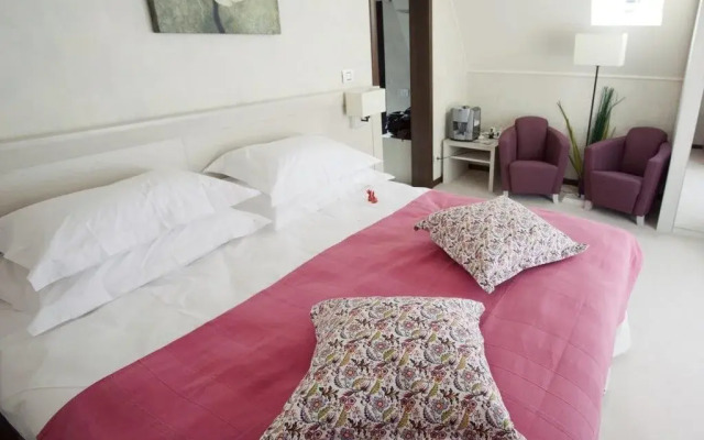Ioana Hotels
