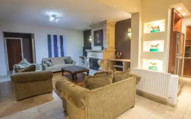 Sunshine Luxury House