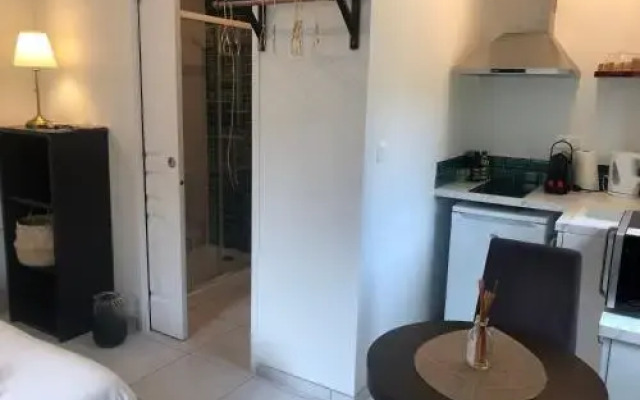 Studio Renove Dans Le Centre Ville