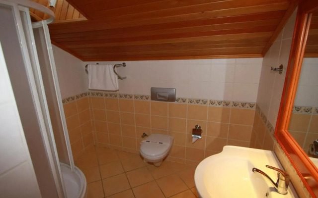 Sea Breeze Hotel & Apartments
