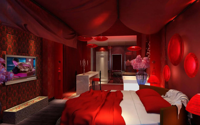 Swan of Love Shenzhen Luohu Hotel