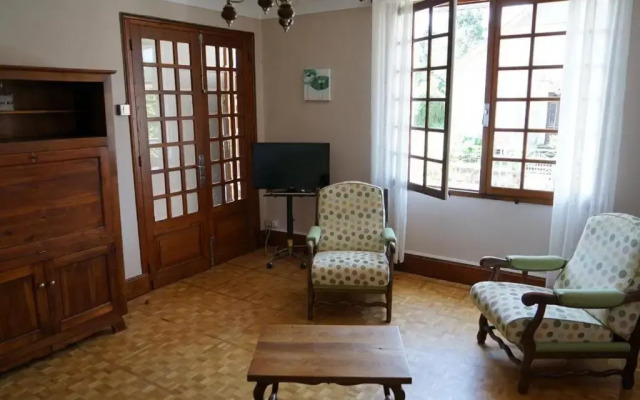 Gîte Le Buisson-de-Cadouin, 3 pièces, 4 personnes - FR-1-616-42