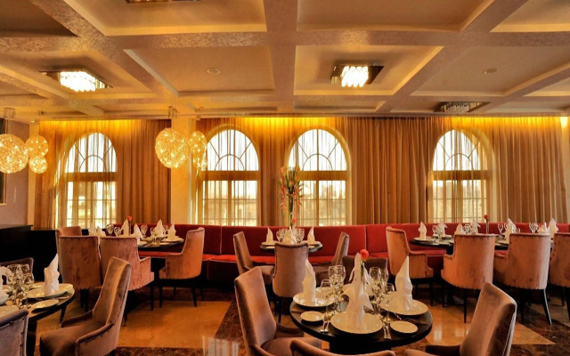 Warwick Il Palazzo Amman Hotel