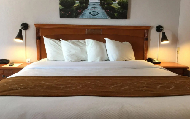 Journey Inn