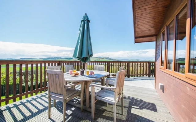 Barn Lodge With Hot Tub Near Cupar, Fife