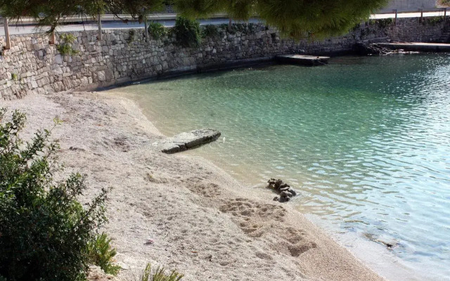 Apartments by the sea Sumartin, Brac - 2940