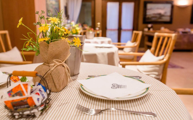 Paradise Hotel & Wellness