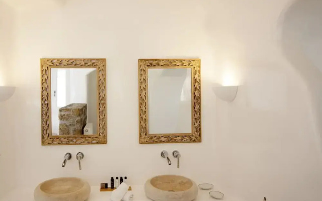 Mykonian Icon Villa