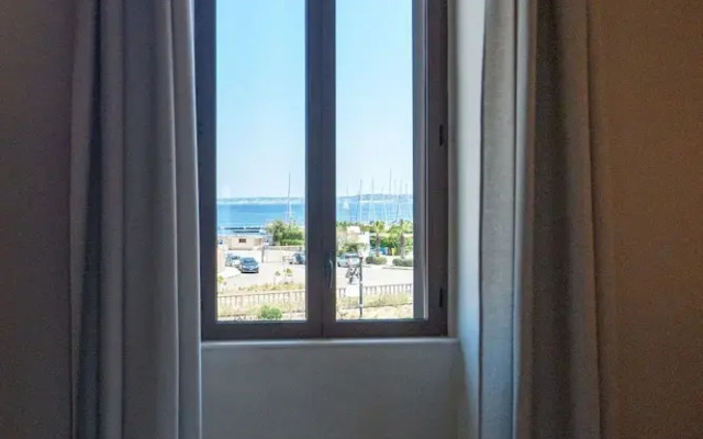 Palazzo Vergine I Due Mari