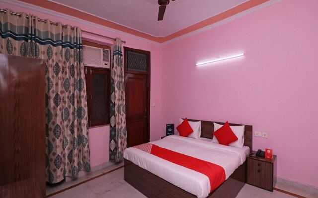 OYO 12774 Akash Residency