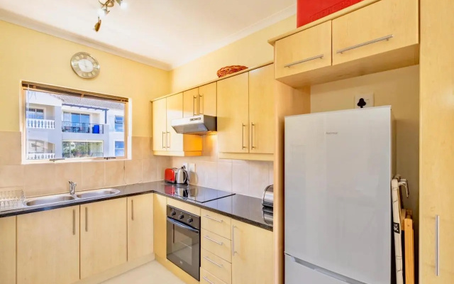 Bougain Villa CB206