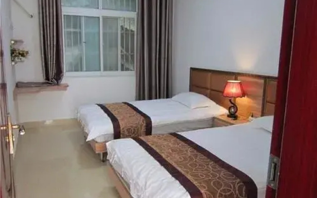 Xinyang Jigong Mountain Wenchenju Inn