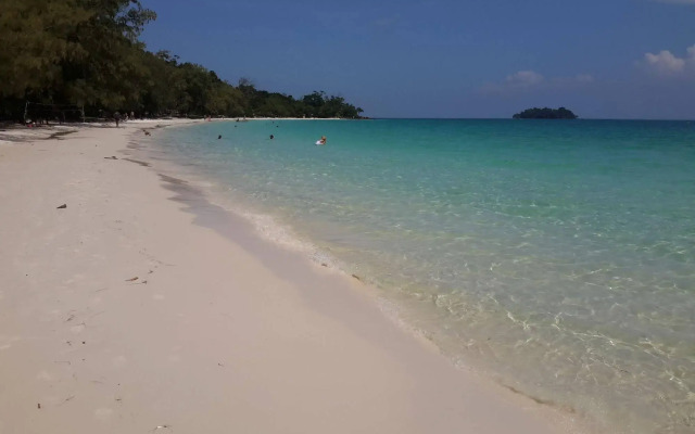 Island Palace Bungalows Resort