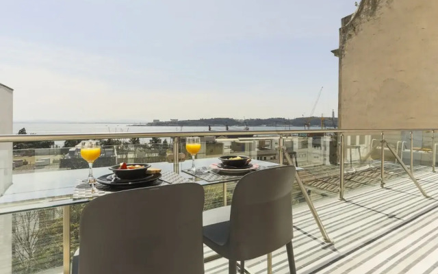 Santos Apartments by Linc