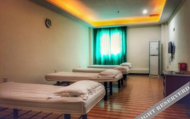 Zhonglv Hotel