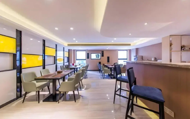 Lavande Hotel Wenchong Branch