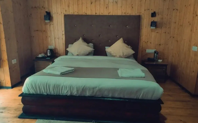 Rufina Lachung's Pride & SPA