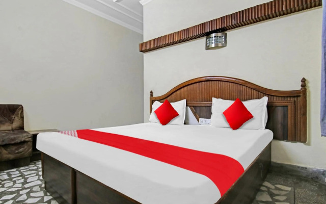 Flagship 70147 Hotel Br International