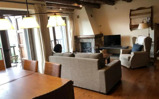 Duplex Bolvir con piscina y excelentes vistas