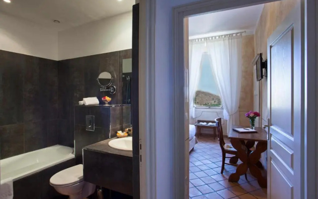 Hotel Mare E Monti