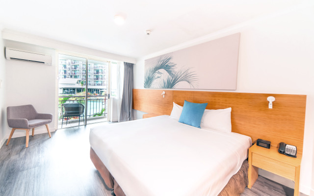 Novotel Cairns Oasis Resort