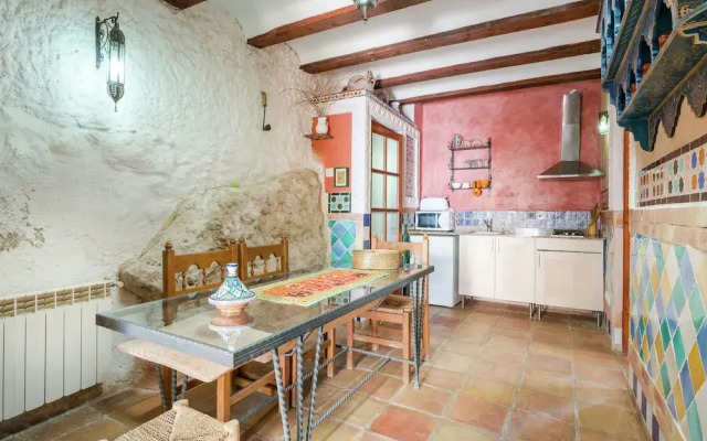 Country Cottage in Castile-La Mancha with pool and terrace