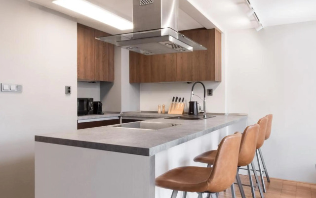 Open-plan Flat in Vinohrady by Prague Days