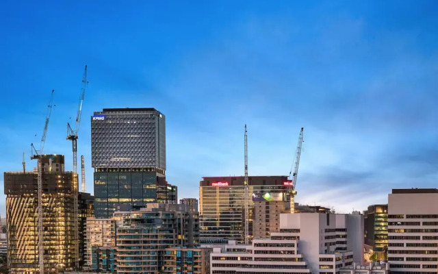 Premier Stays Melbourne