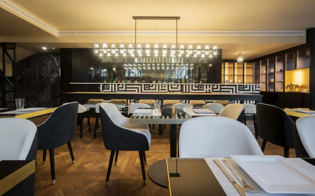 ICON Casona 1900 by Petit Palace