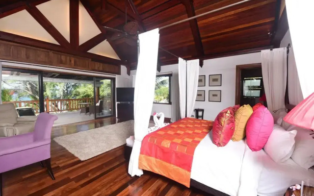 Sankhara Beachfront Villas