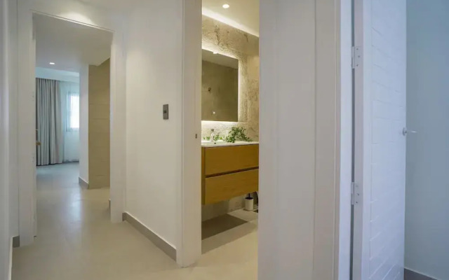 Luxury 2 Bedroom Apartment