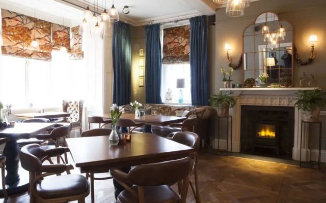 Royal Ship Hotel