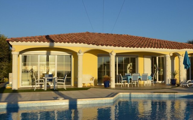 Villa Area