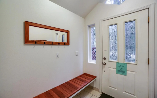 Mt Baker Lodging Cabin 16 - Sleeps 2
