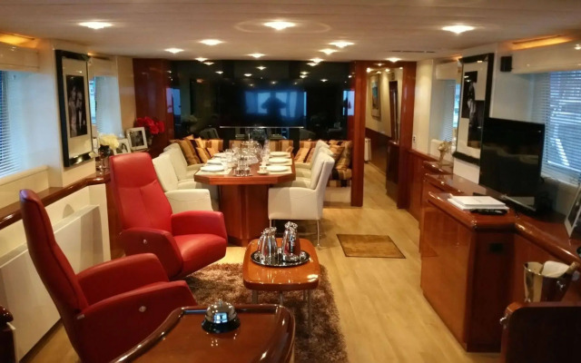 Christina Onassis Yachthotel