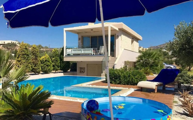 Seafront 2 bedroom villa in Ierapetra