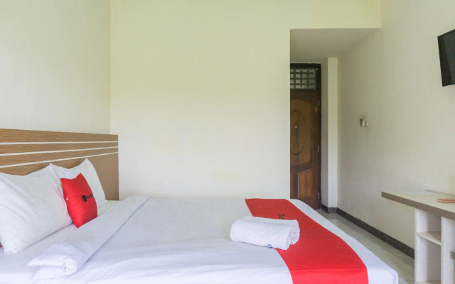 RedDoorz @ Tambolaka Sumba