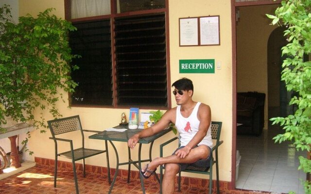 Patong Peace Hostel