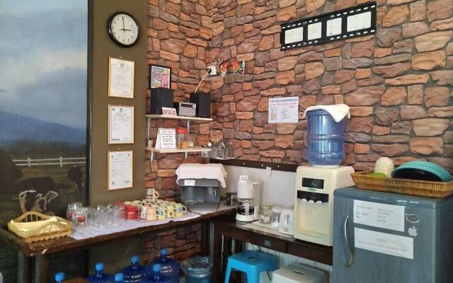 Masada Bed & Breakfast - Hostel