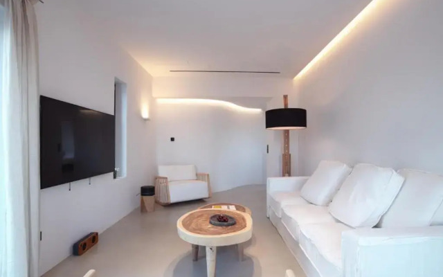 Villa Aqua Marine by Rocks Estates