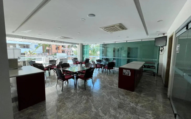 Ave Inn Hotel