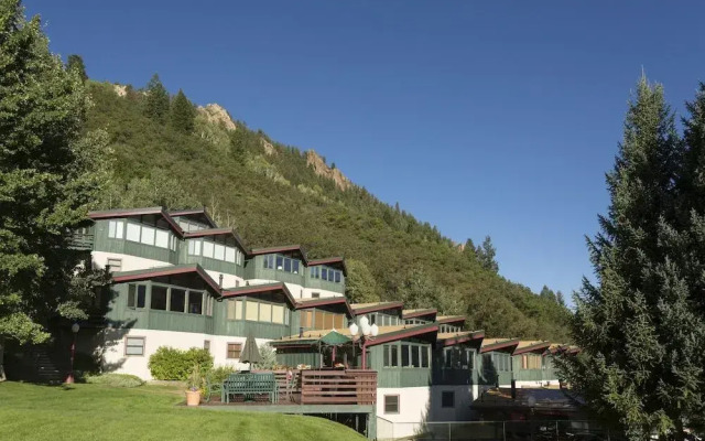 Shadow Mountain by Frias Properties