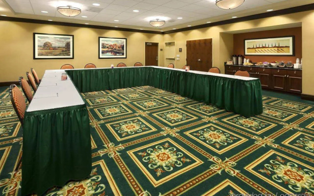 Hampton Inn & Suites Hartford-Manchester