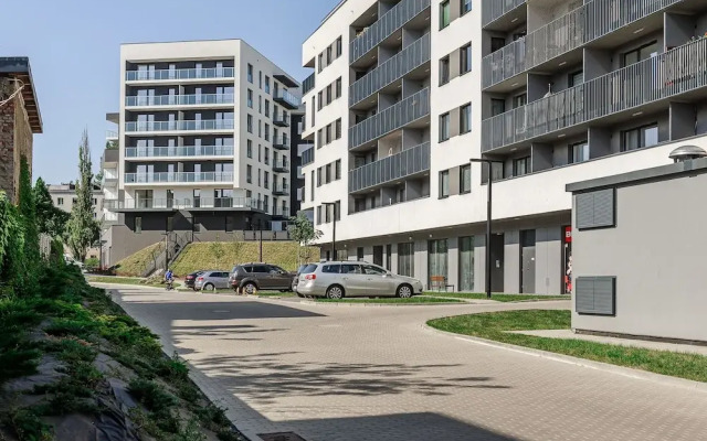 Lumina apartment on Drewnowska