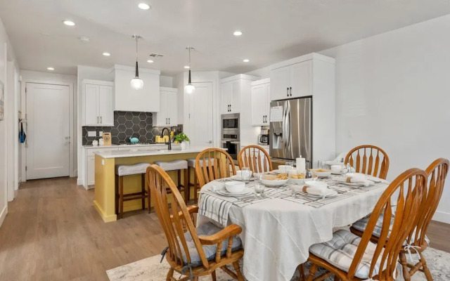 Beech Bungalow 5 Bedroom Townhouse